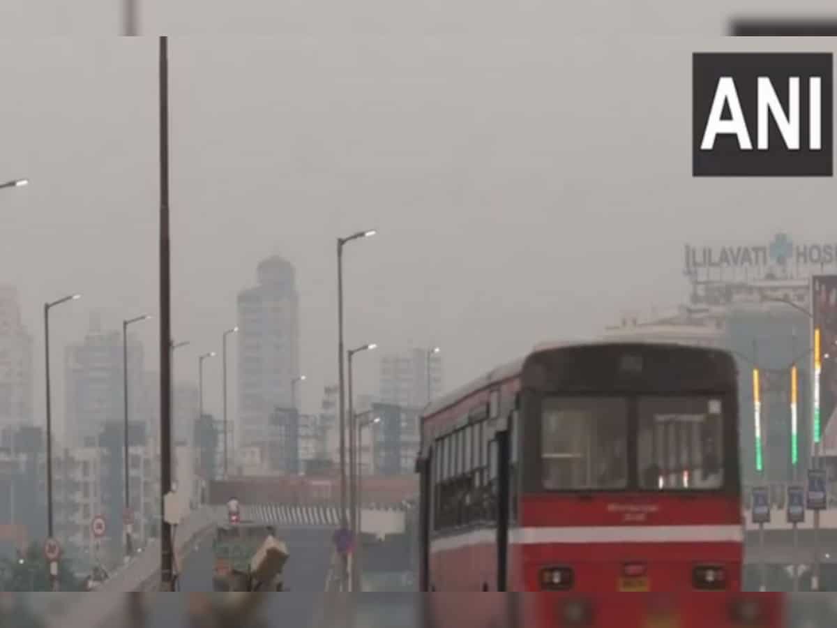 Mumbai's air quality continues to remain in 'moderate' category; AQI at 132