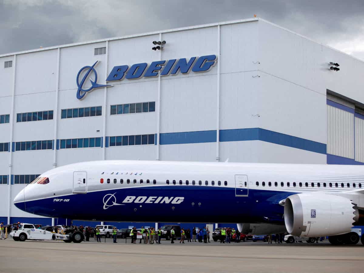 Boeing loses $1.6 billion on fewer deliveries of airliners and higher costs for Air Force One jets