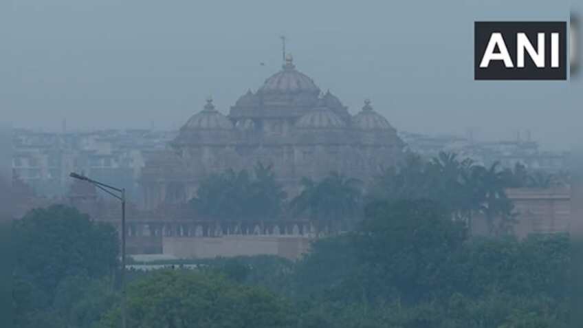 Delhi, Noida air quality remains 'very poor'; AQI in national capital at 322
