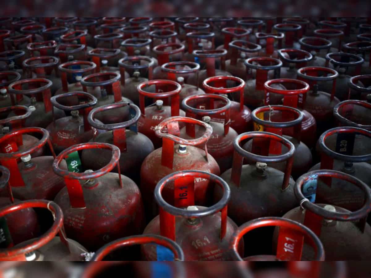 LPG rates: Commercial cooking gas becomes dearer from today: Check out latest prices in your city here