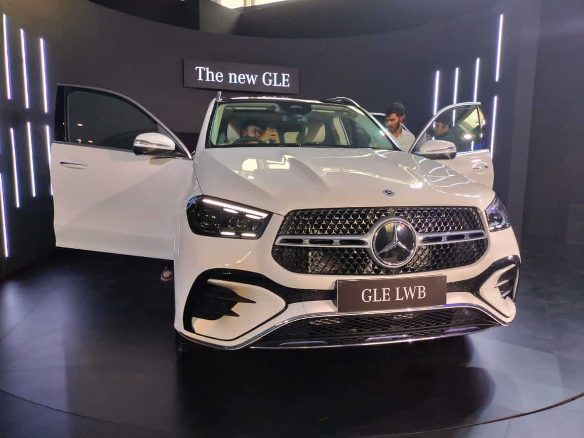 Mercedes-Benz GLE Facelift and AMG C 43 models unveiled in India: Check price, specifications