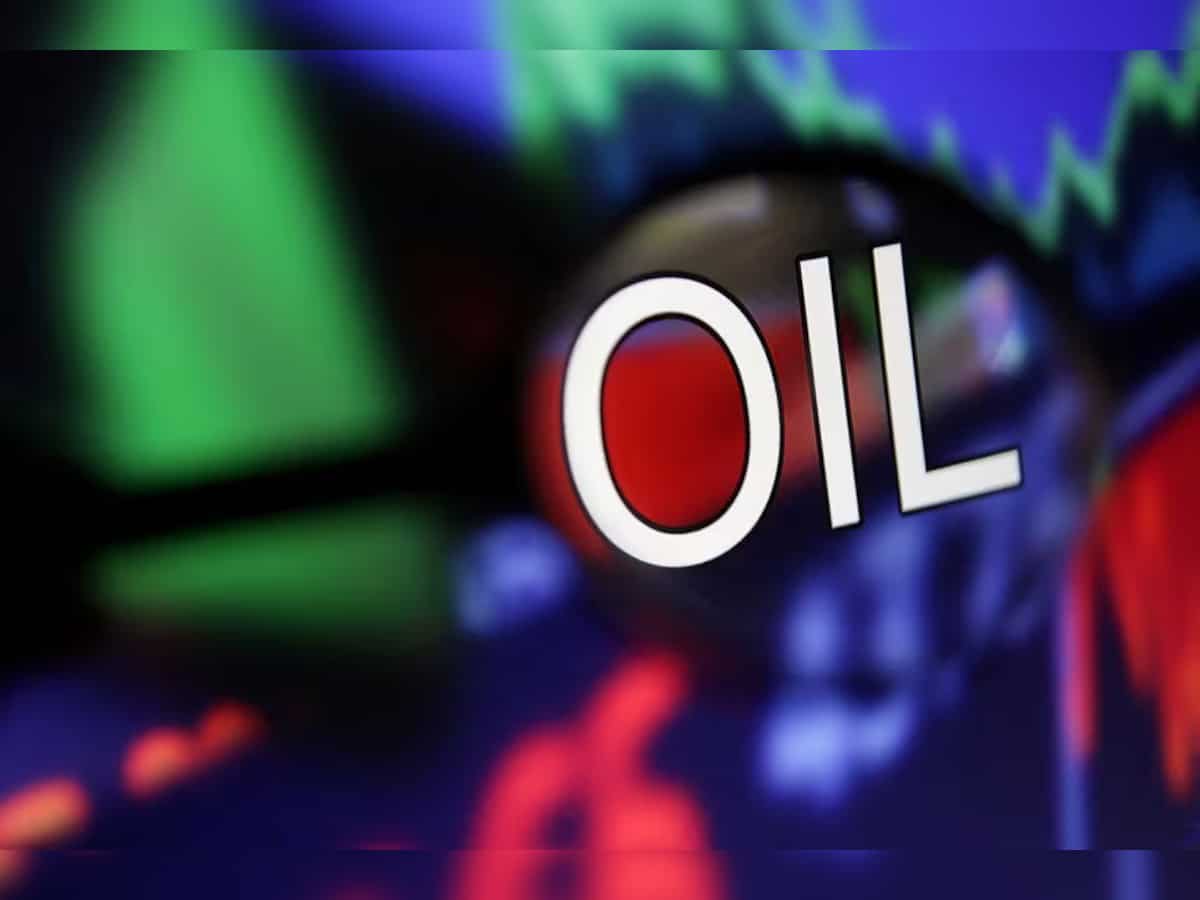 Oil prices ease on worries of waning demand in US and China