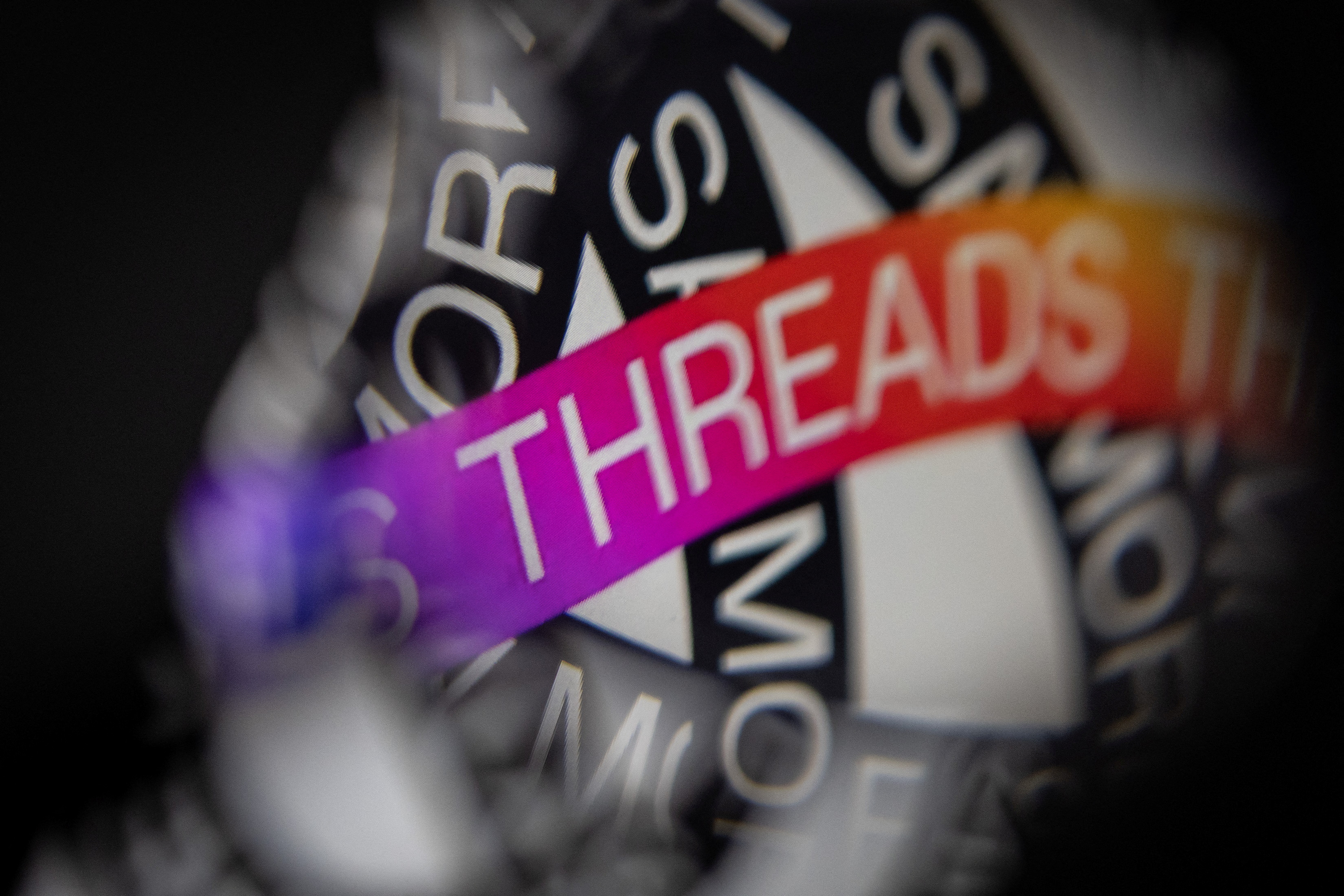 Threads Reboot Threads users can now keep their posts off Instagram, FB