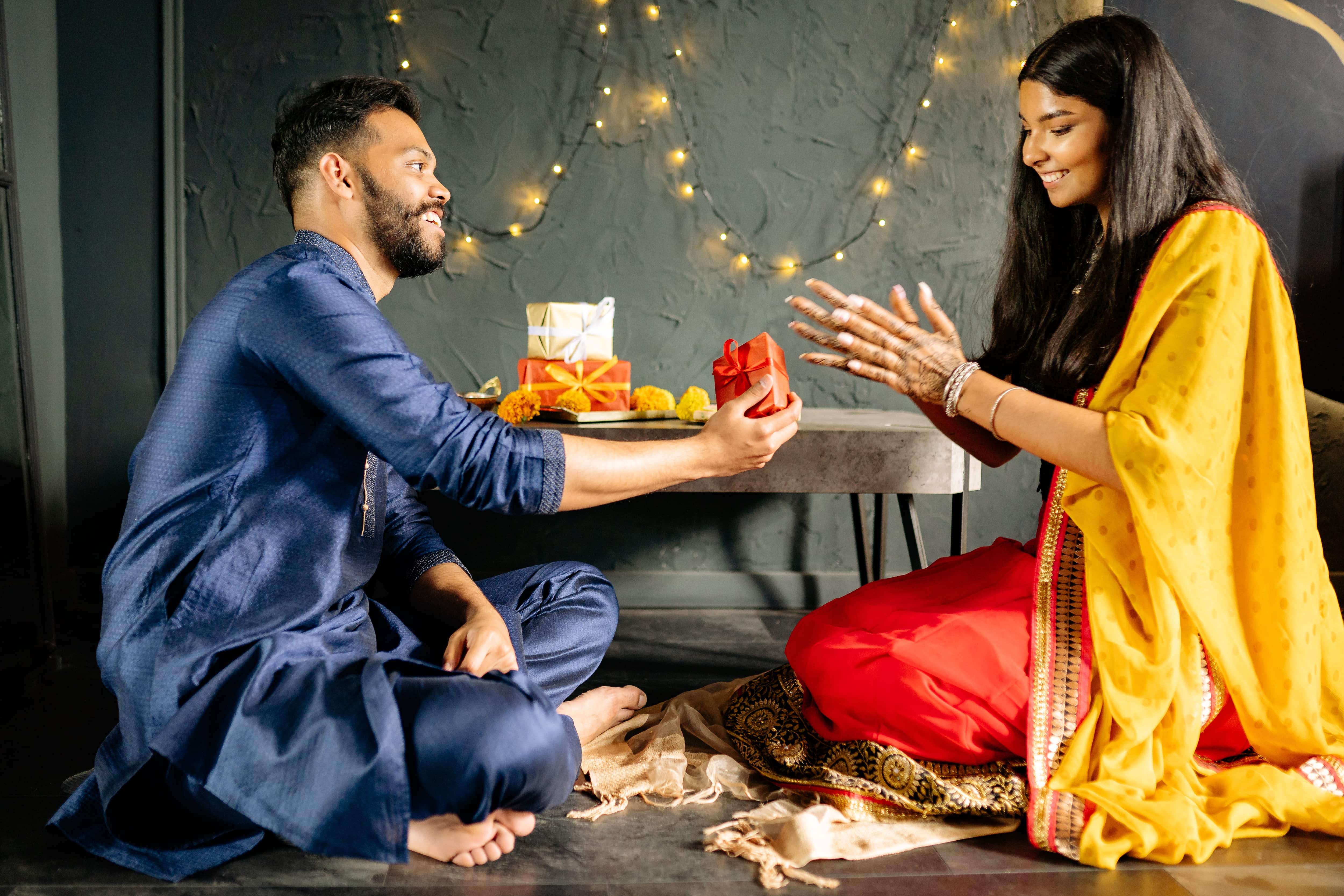 50+ Bhai Dooj Quotes, Messages, Greetings For Brorther & Sister | GiftaLove