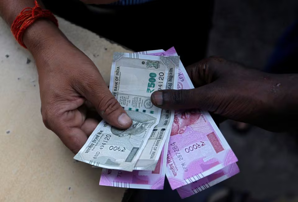 Rupee falls 4 paise to 83.32 against US dollar in early trade