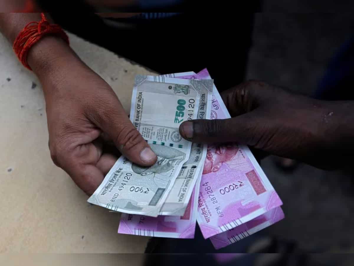 Rupee falls 4 paise to 83.32 against US dollar in early trade 