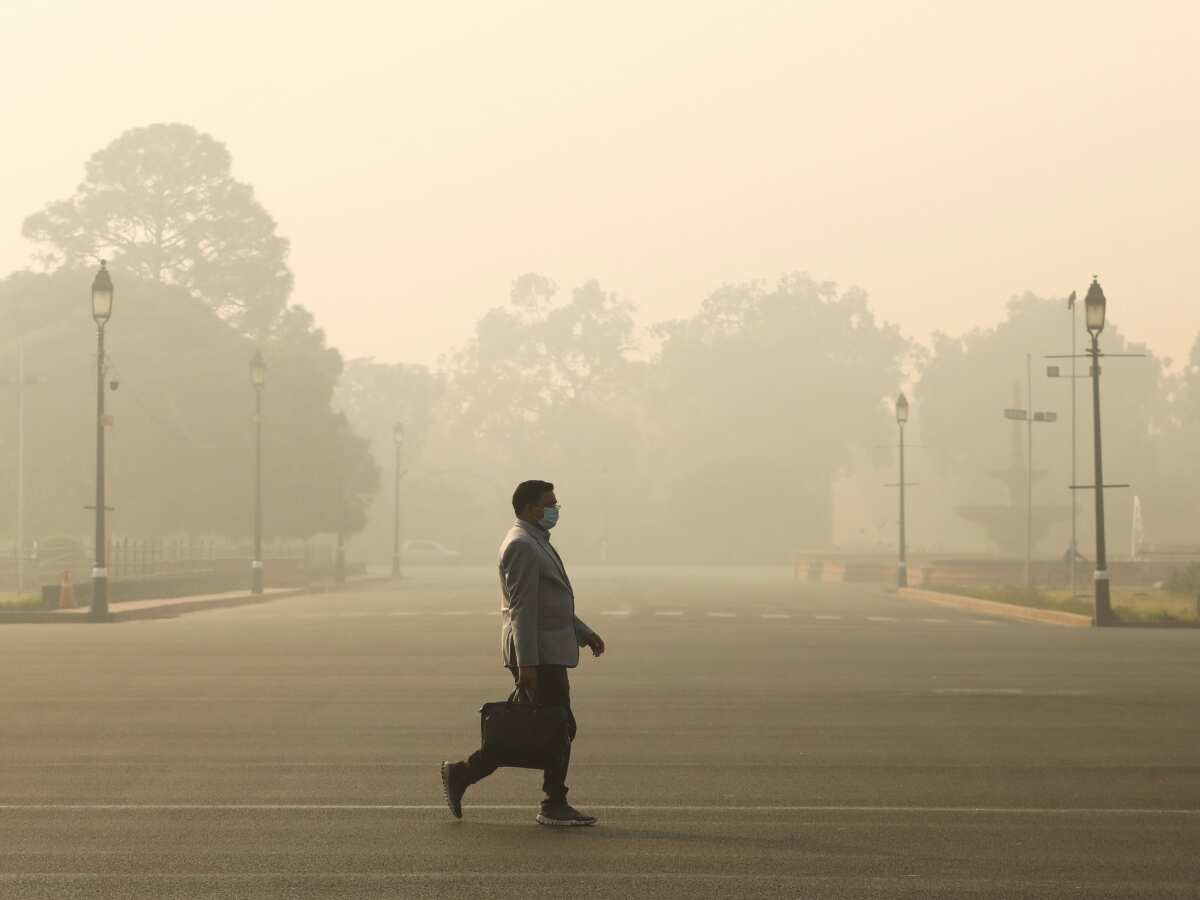 Punjab records over 1,700 farm fires, 'very poor' AQI in parts of Haryana