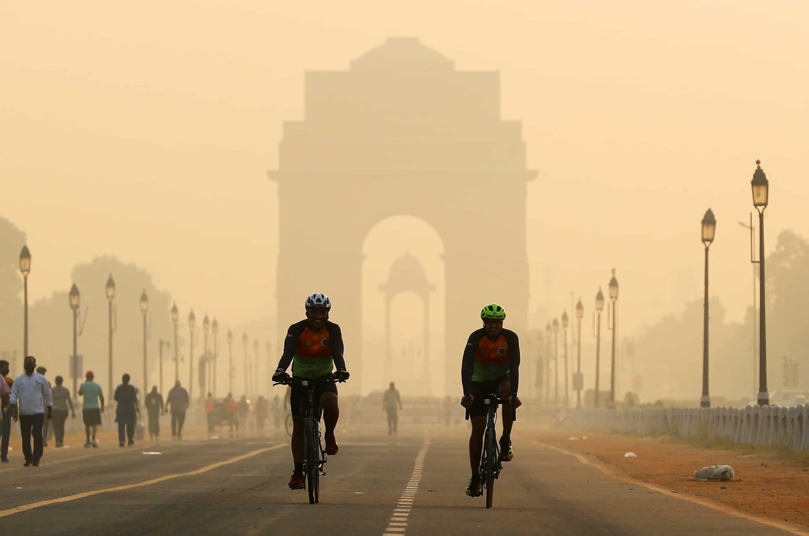 Delhi Weather Update: National Capital’s maximum temperature settles a notch below normal at 27.4 degrees Celsius