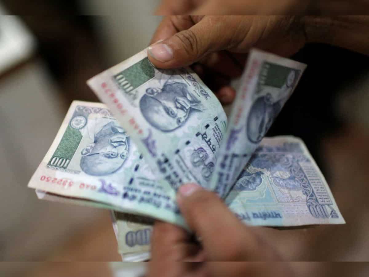 Rupee trades in narrow range against US dollar today