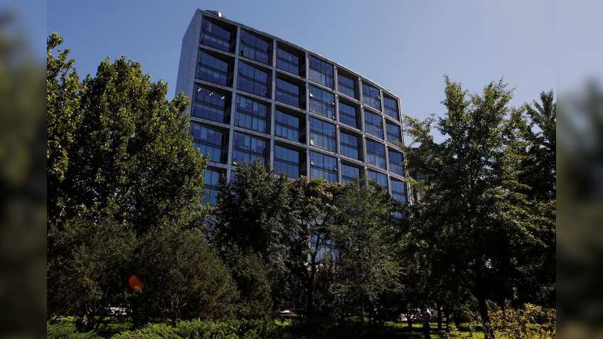 China wealth manager Zhongzhi flags insolvency, liabilities of $64 bln