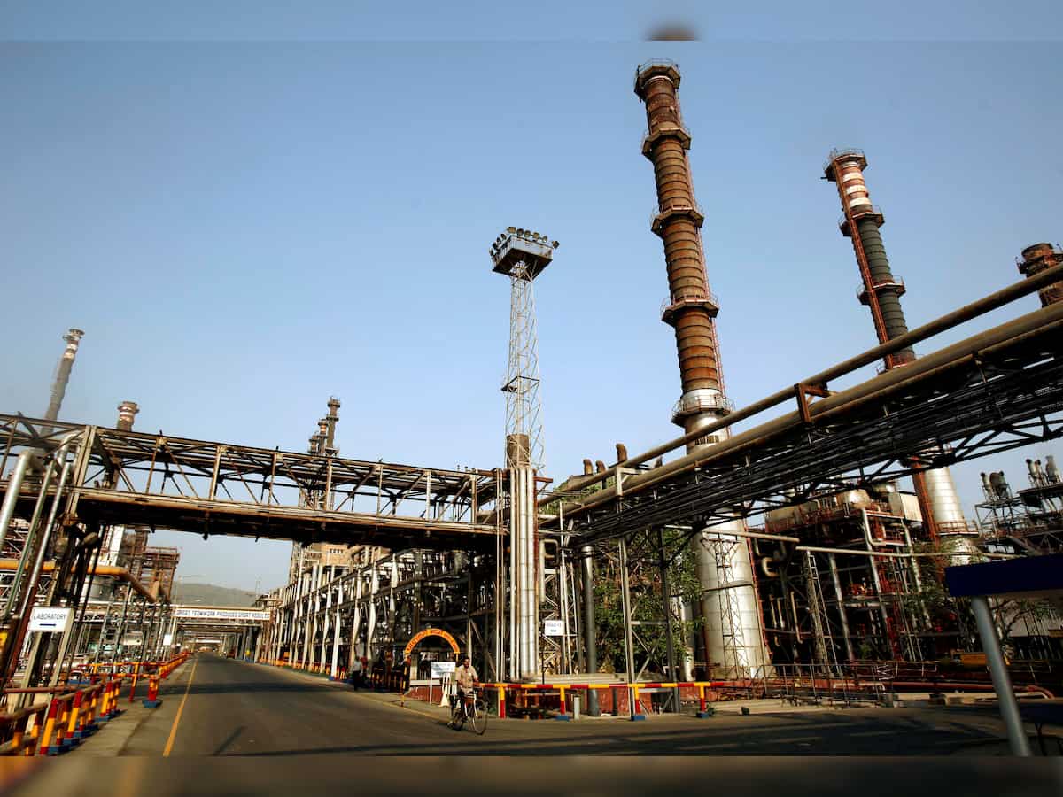 IOC, GAIL fined for second straight quarter for failing to meet listing norms 