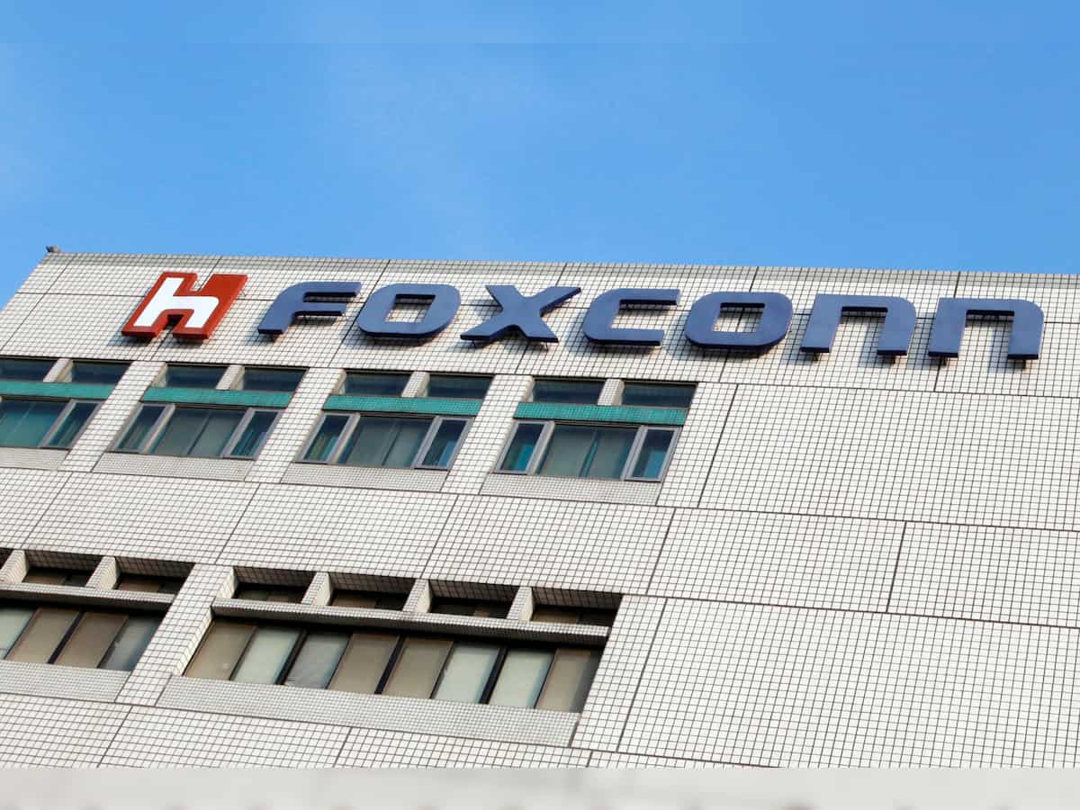 Foxconn to invest USD 1.5 billion to expand operations in India