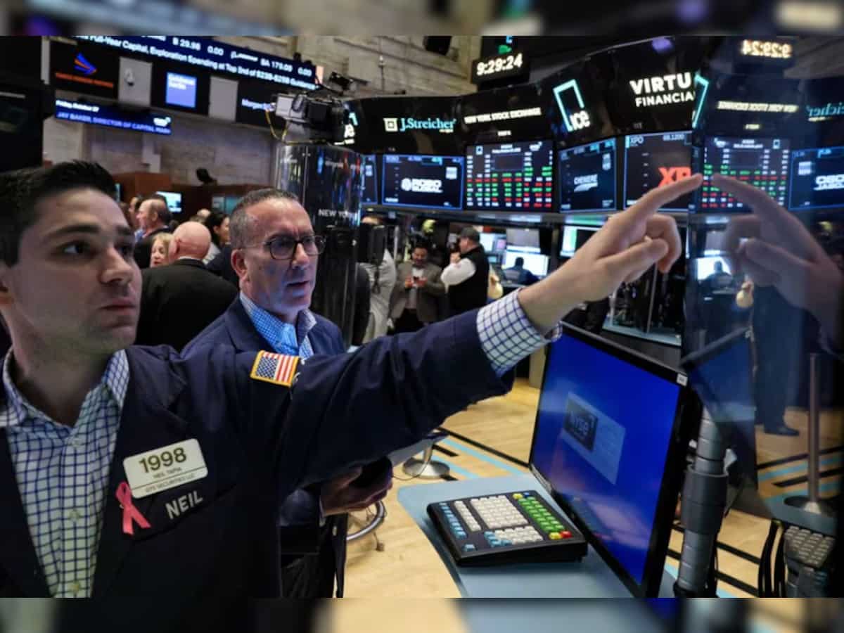 Wall Street ends lower amid Cyber Monday madness