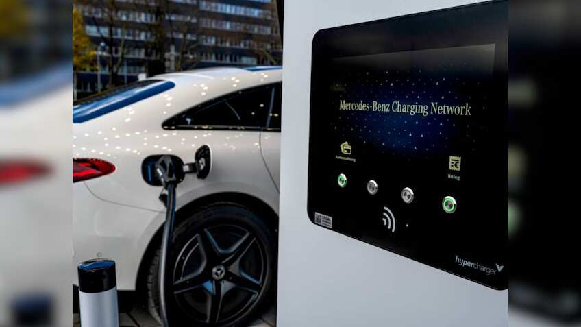 Mercedes-Benz inaugurates first German charging hub in Mannheim