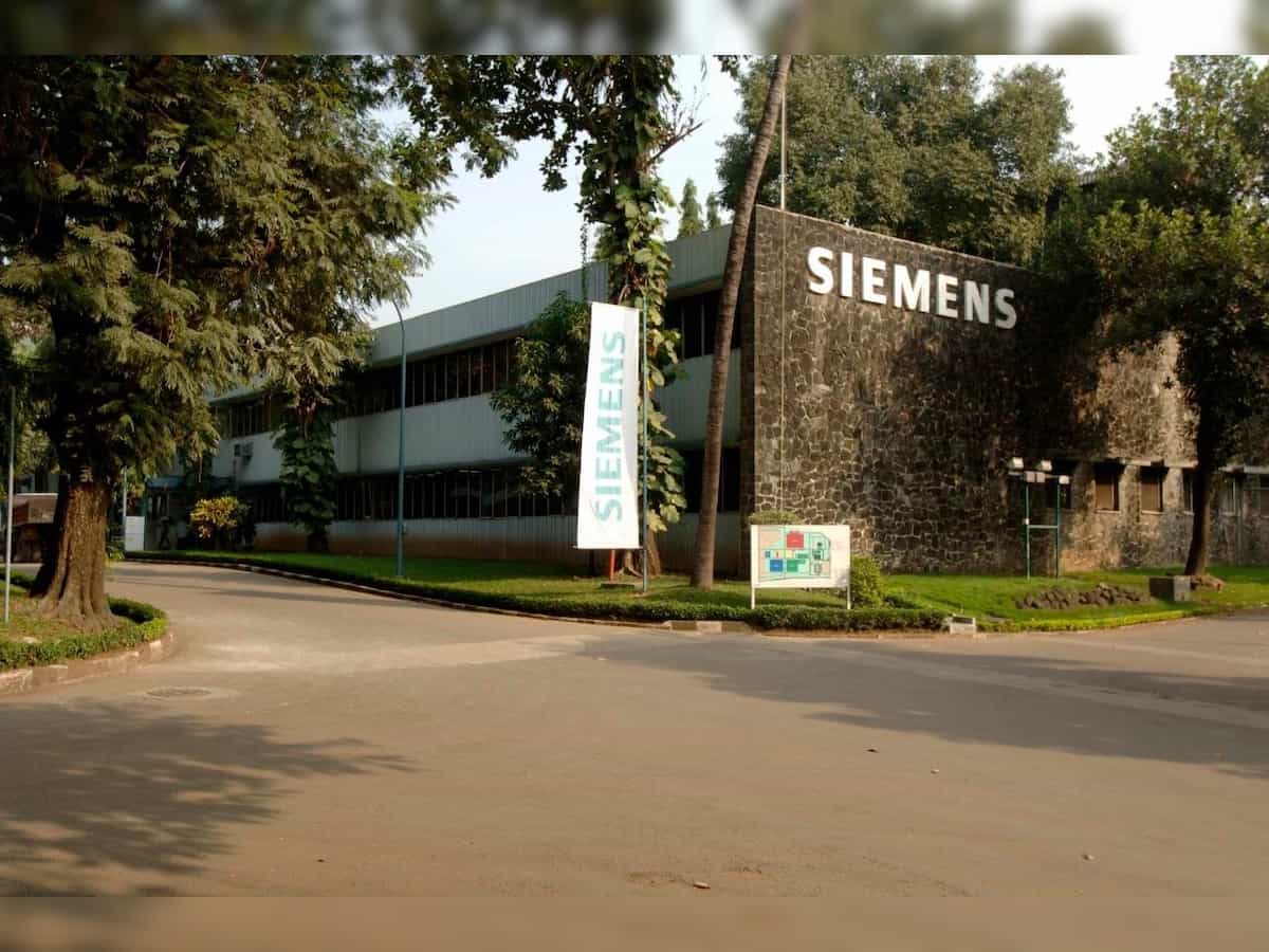 Siemens Q4 revenue grows 24%, board announces Rs 10/share dividend; should you buy, sell or hold shares?