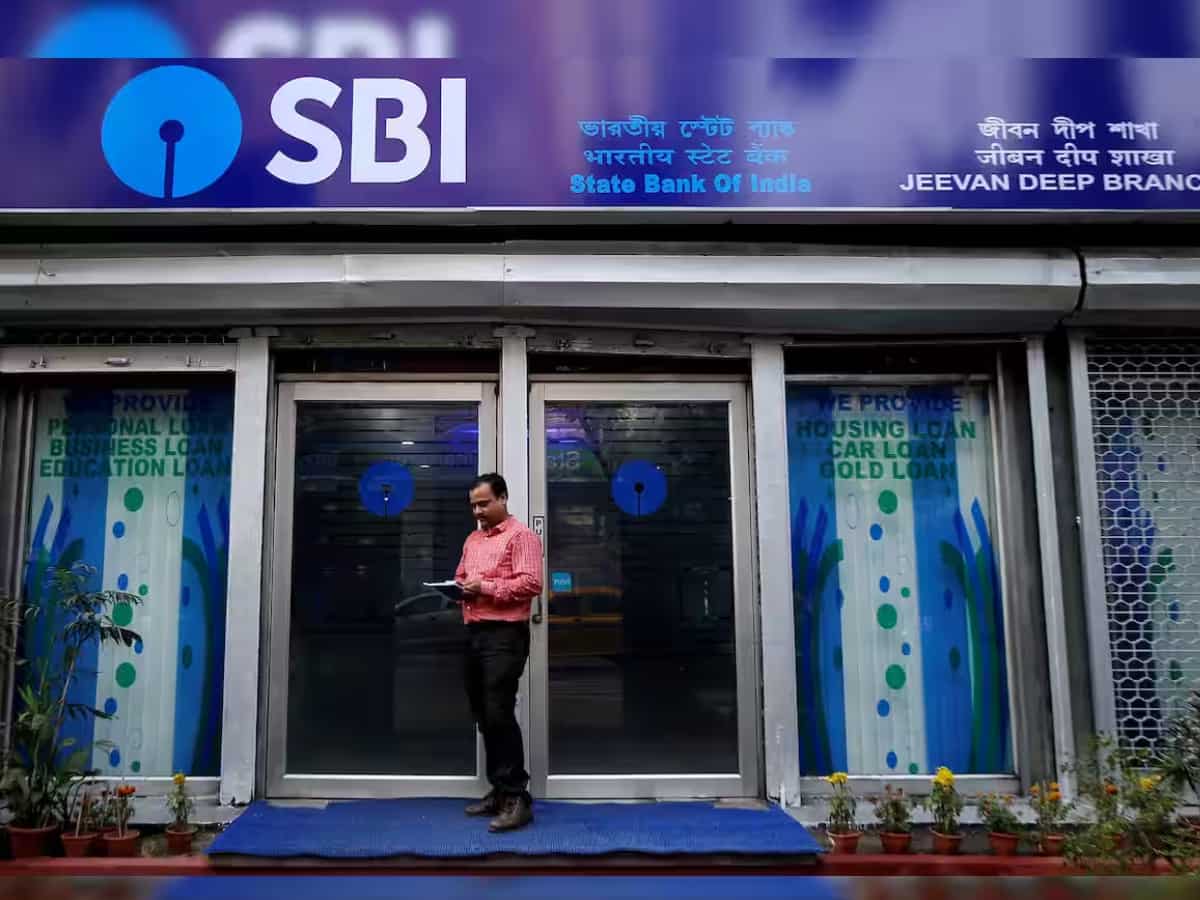  Motilal Oswal Financial Services retains ‘buy’ on SBI; target suggests 24% upside 