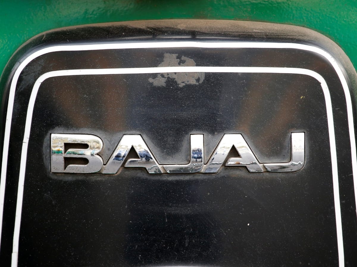 Bajaj Logo / Automobiles / Logonoid.com