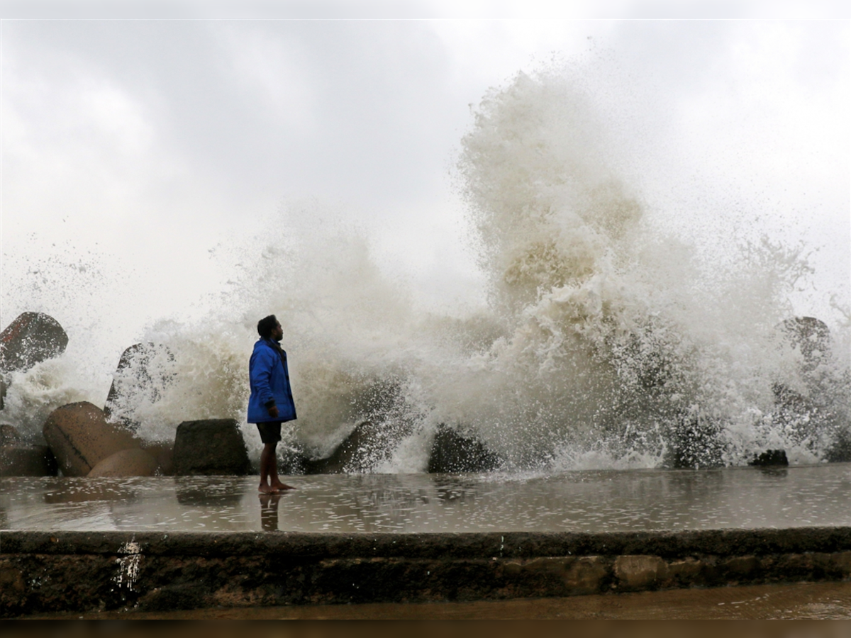 Weather Update: Cyclonic storm to cross Tamil Nadu coast on December 4, predicts Meteorological Department 