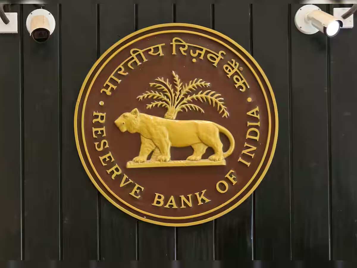 After GDP surprise, here's what economists and analysts expect from RBI on Friday
