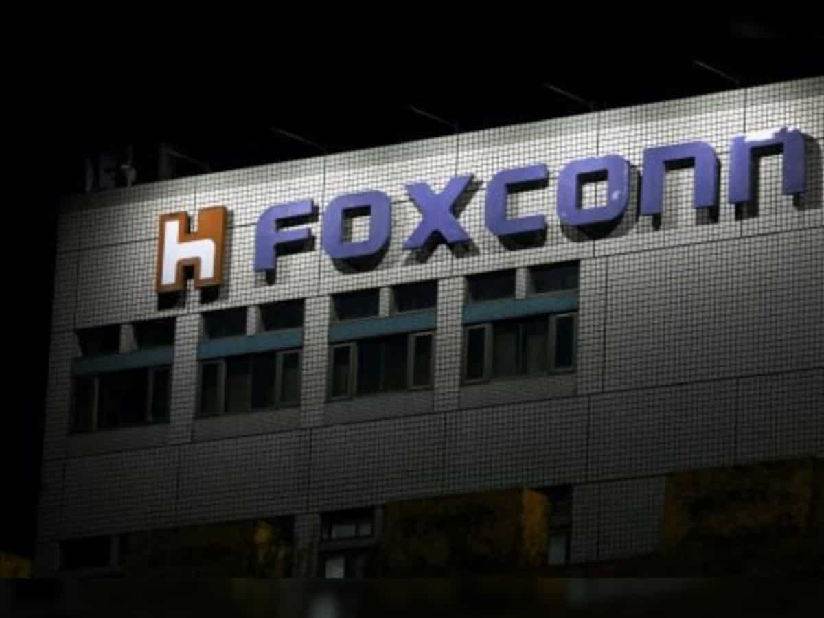 Foxconn raises Q4 outlook on strong year-end holiday sales
