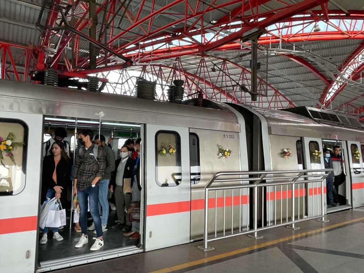 DMRC to start audio-based ads on trains as a pilot project