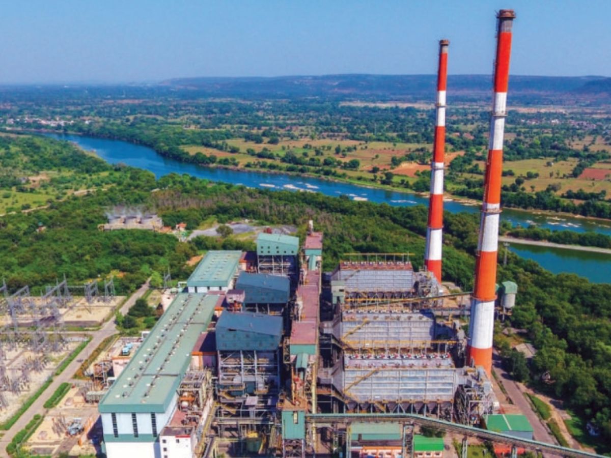 Hindustan Zinc shares edge higher post board meeting; announces 300% dividend