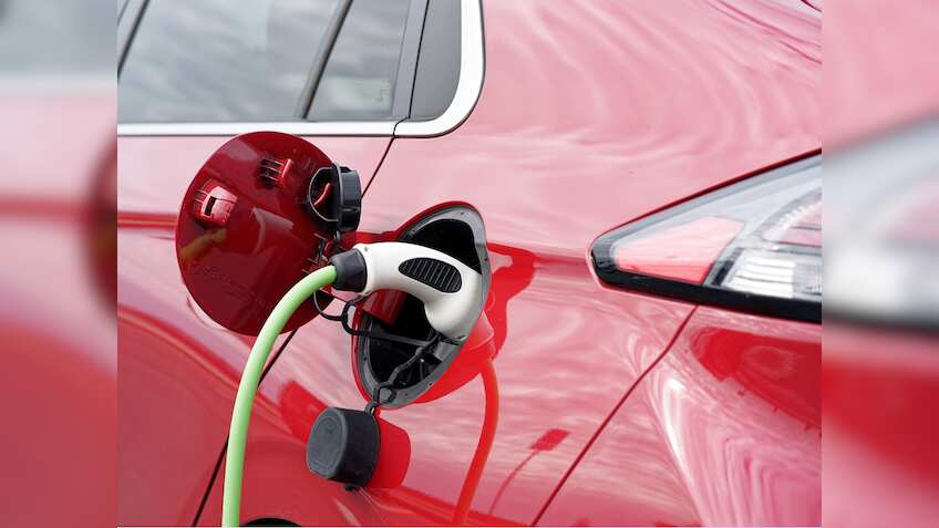 Innovative EV Charger Technology - This company files two patents: Here's how it will benefit fleet services, vehicles