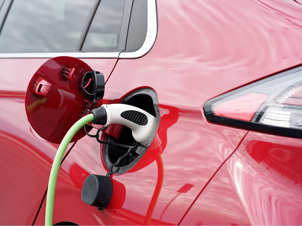 Innovative EV Charger Technology - This company files two patents: Here's how it will benefit fleet services, vehicles