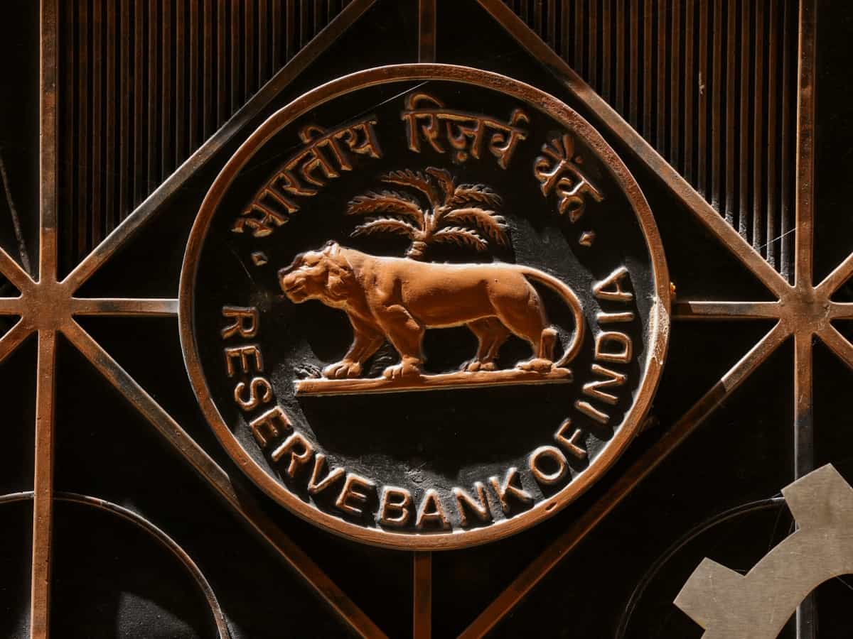 RBI Monetary Policy: RBI maintains status quo in policy rate for 5th ...