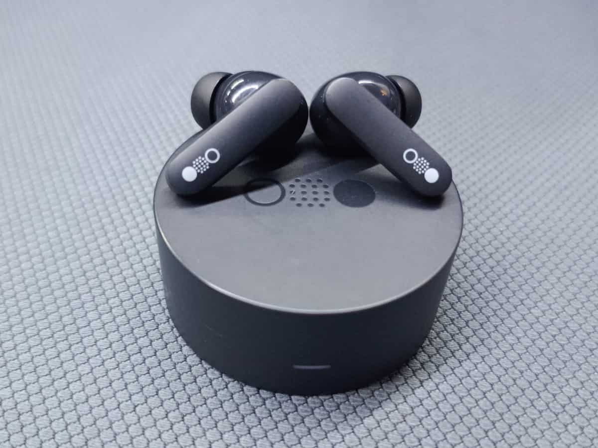CMF Buds Pro review: Affordable wireless earbuds that sound good, look  snazzy