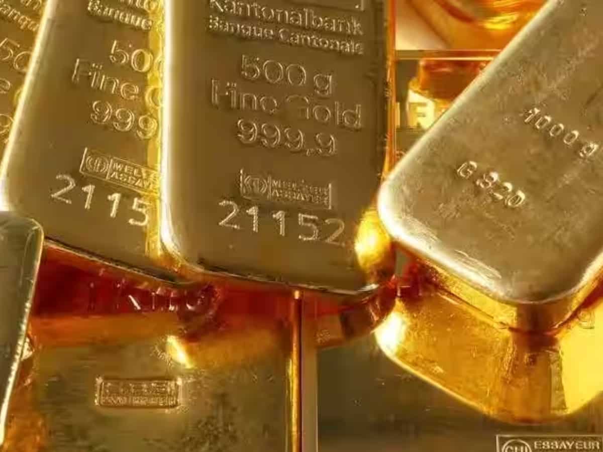 Gold trades steady ahead of key Fed policy outcome