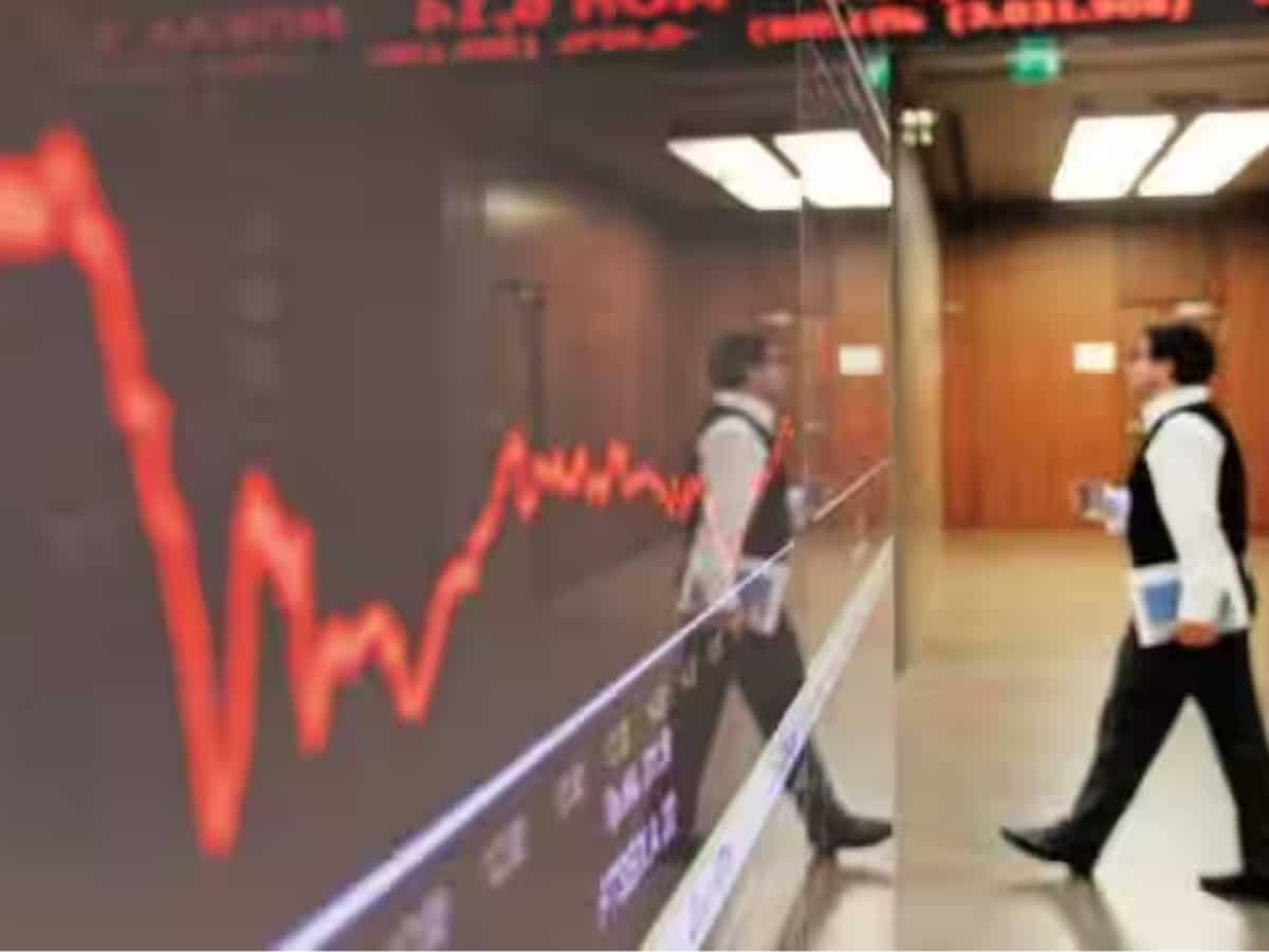 Life insurers extend previous day's losses: What's hurting the space? 