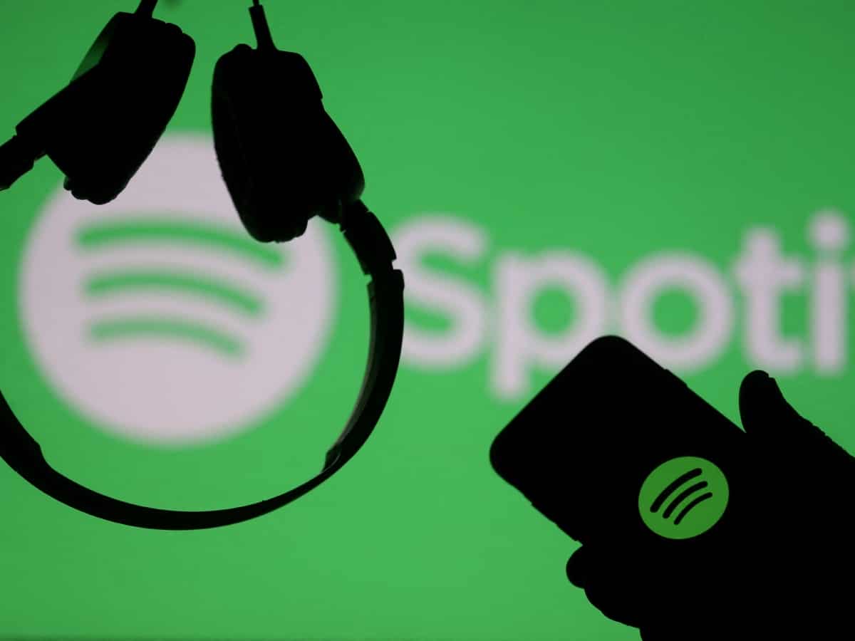 Spotify Feature: Trials innovative AI-Powered playlists, allowing users to craft personalized music lists with prompts
