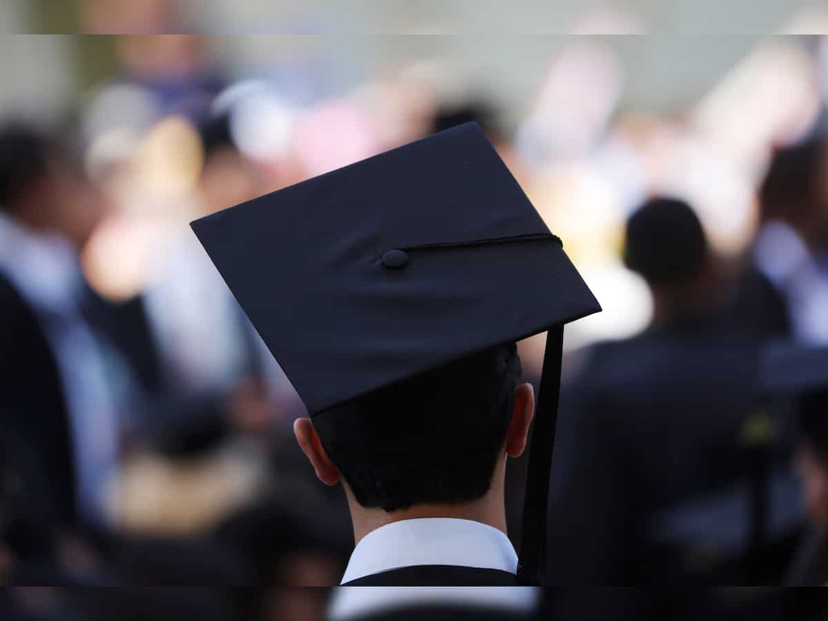 Unemployment rate among graduates declines to 13.4% between July 2022 and June 2023 