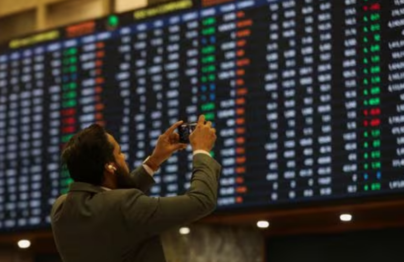Asian shares rise as US rate cut fever