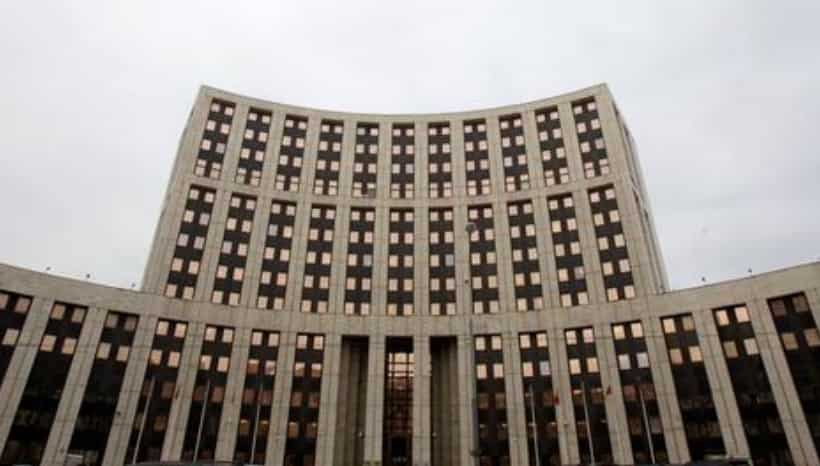 Putin clears Rosbank's purchase of Societe Generale's Russian assets