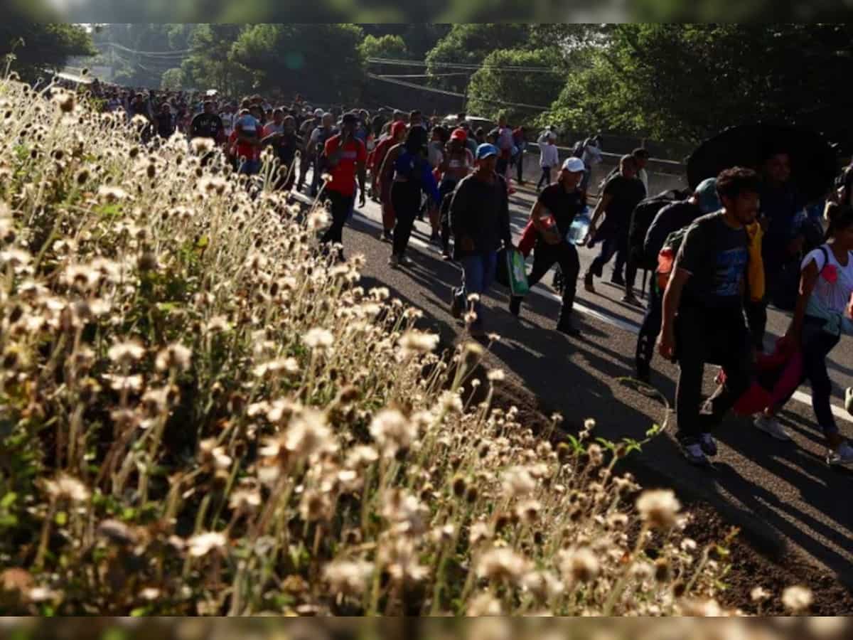 Migrant caravan spends Christmas on the road before heading to U.S. border