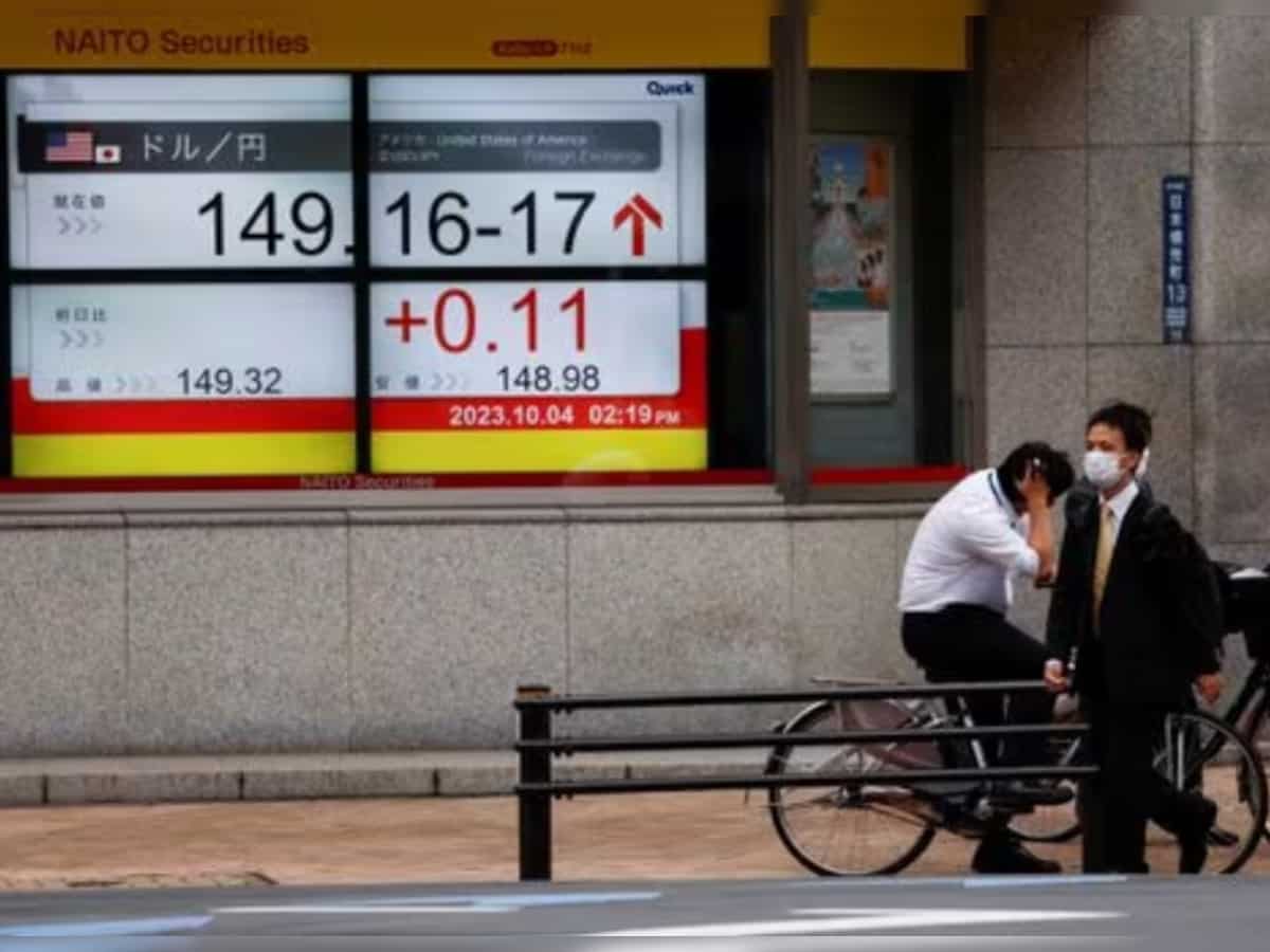 Asian stocks market | Stocks stutter, dollar drifts as US rate cut bets rise