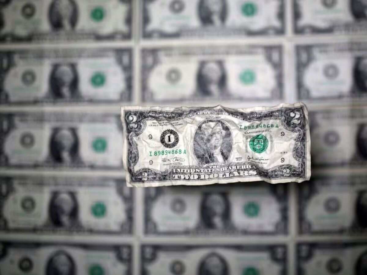 Bruised dollar wobbles as traders eye US rate cuts next year