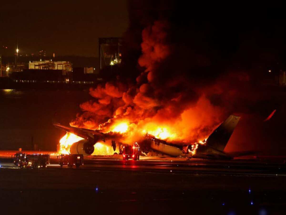 Passengers evacuated from Japan Airlines plane on fire at Tokyo airport