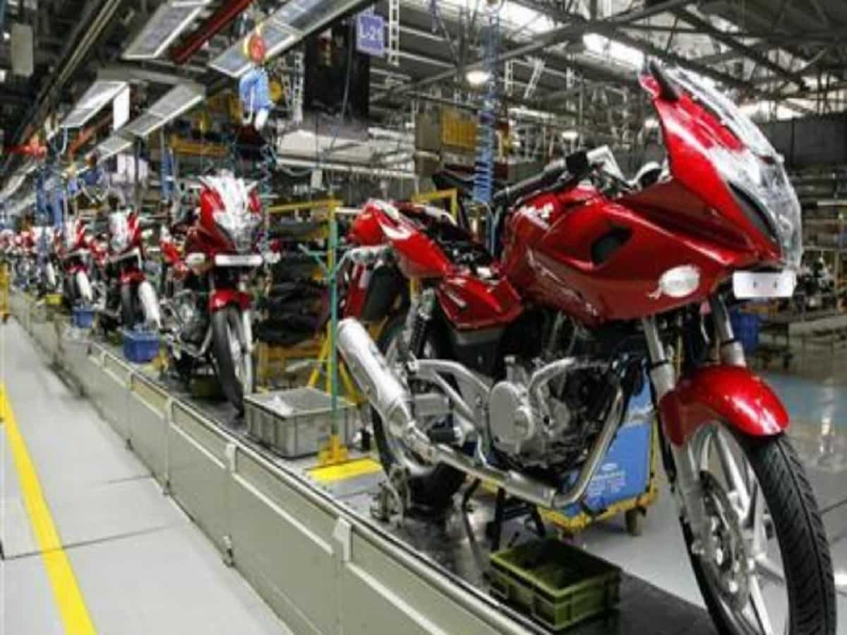 Bajaj Auto To Consider Share Buyback On January 8; Stock Hits All-time ...