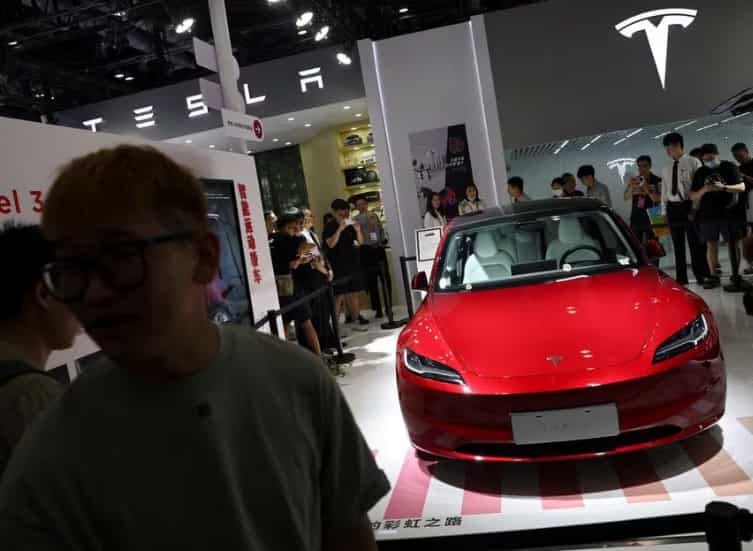 Tesla delivers record Q4 cars, but China’s BYD steals top EV spot