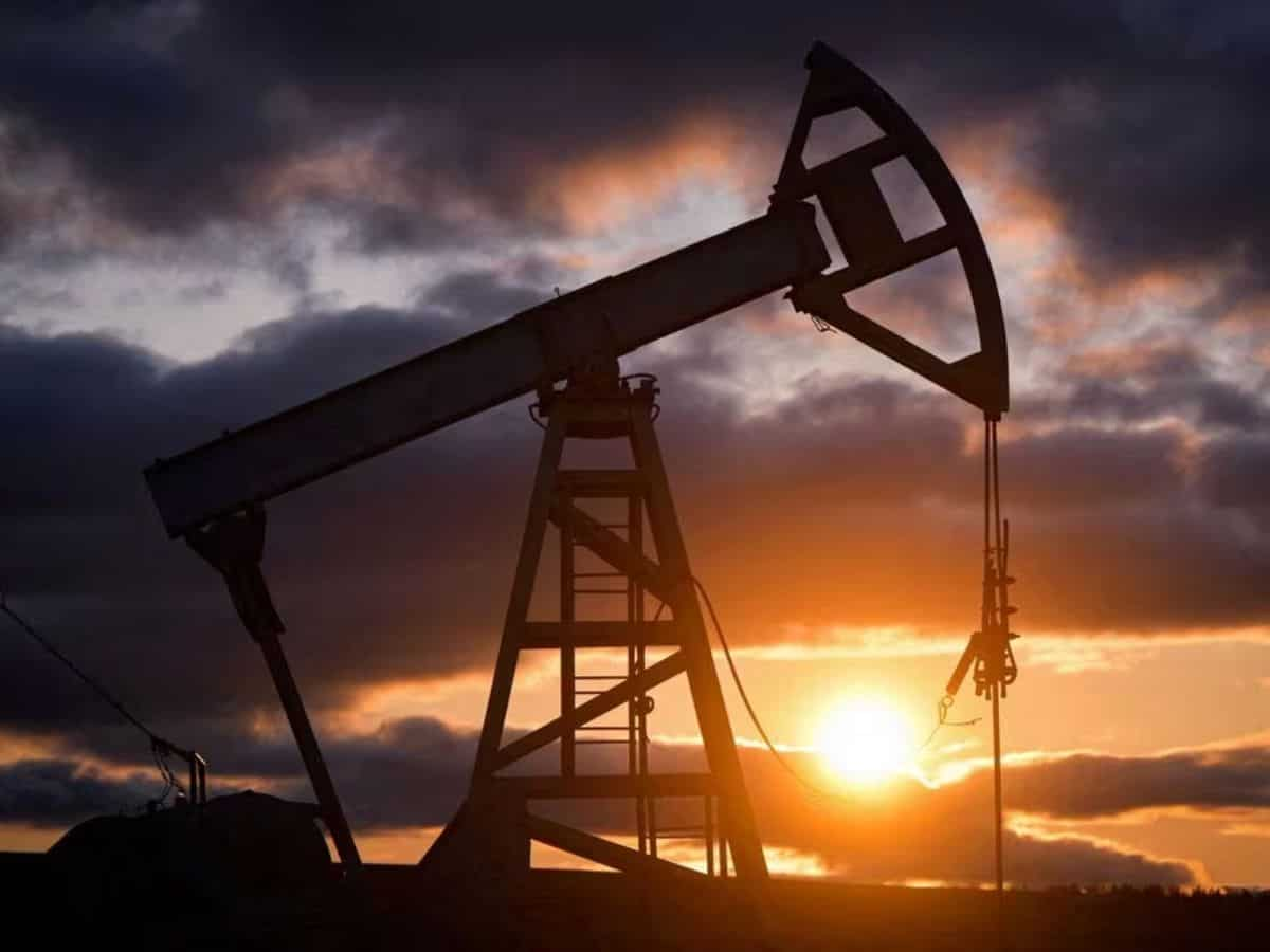 Oil prices rise on Middle East supply worries