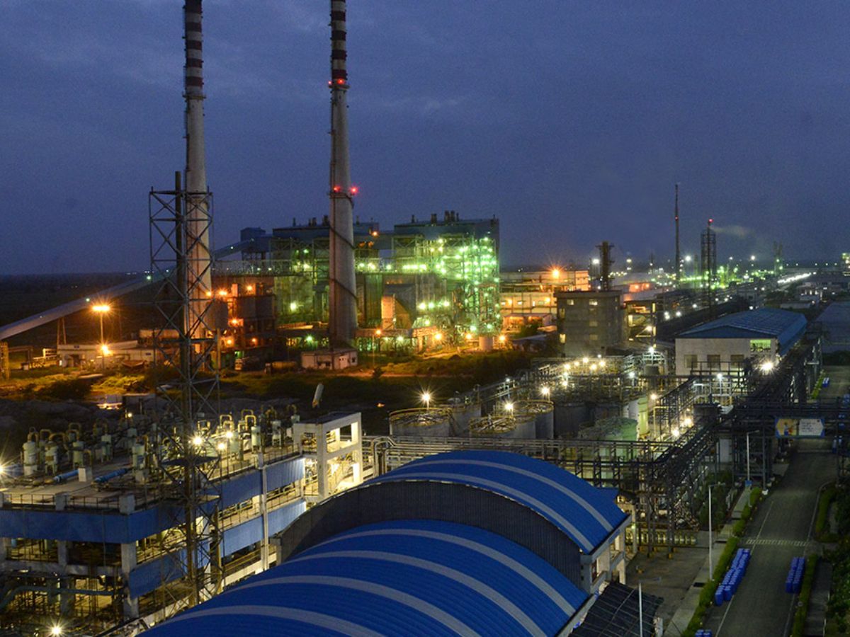 Grasim board gives nod to rights issue at Rs 1,812/share