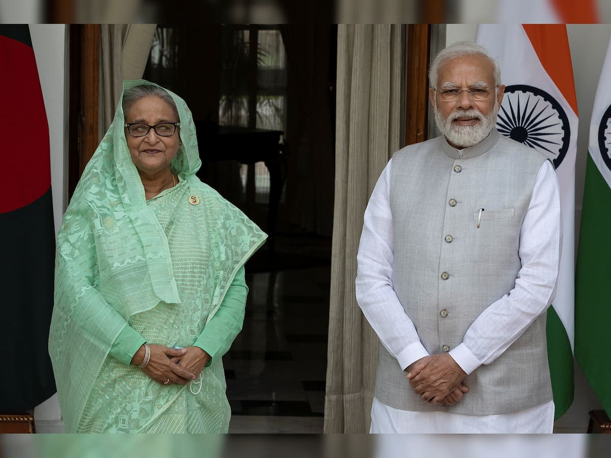 Prime Minister Modi speaks with Bangladesh Premier Sheikh Hasina, congratulates her on poll victory 