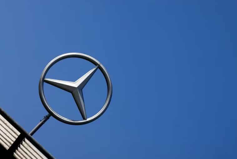 Mercedes launches 'dialogue partner' voice assistant