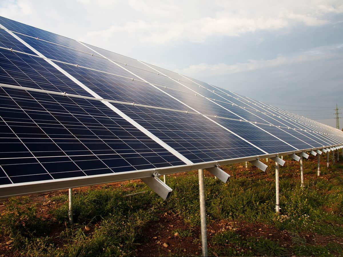 Ashnisha Industries signs pact with Gujarat government to set up renewable energy projects