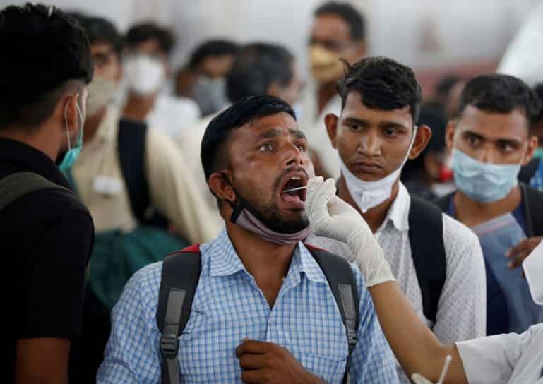India logs 375 new Covid cases