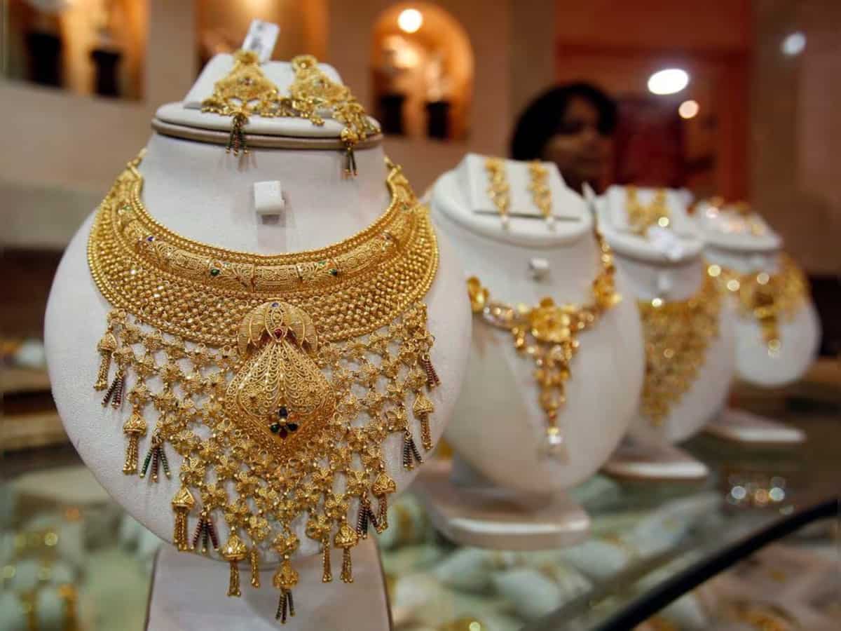 Gold and Silver rate today (January 15, 2024): Precious metals trade in green; yellow metal above Rs 62,500
