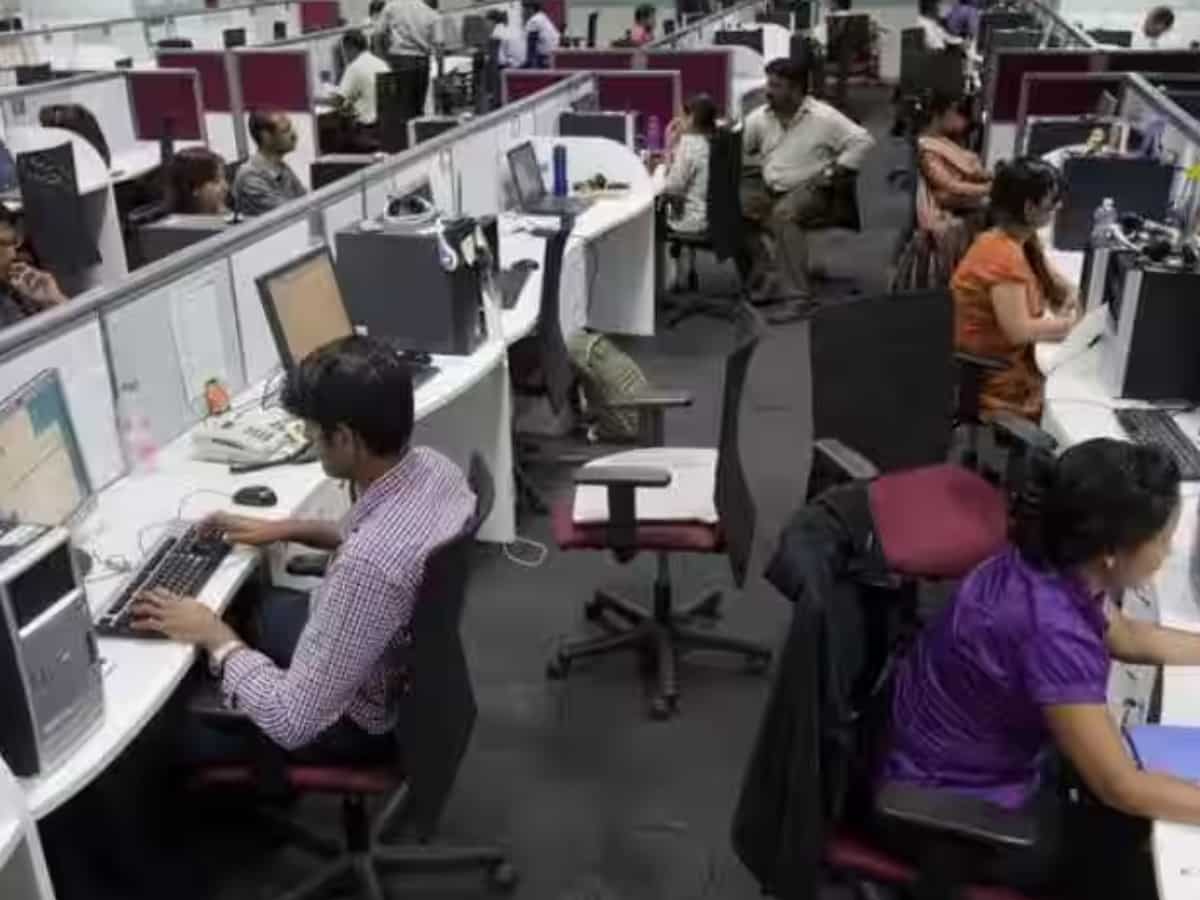 D-Street Newsmakers: REC, HDFC Bank, UltraTech Cement among 10 stocks in spotlight today